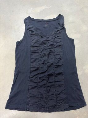 XCVI‎ Black Ruffle-Front Sleeveless Tank